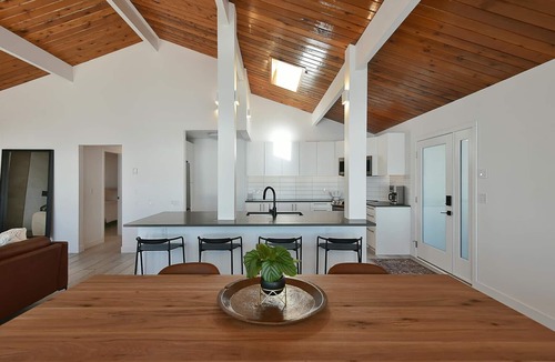 Halfmoon Bay House | Waterfront Serenity on the Sunshine Coast BC* *90 day min rent due to BC Law