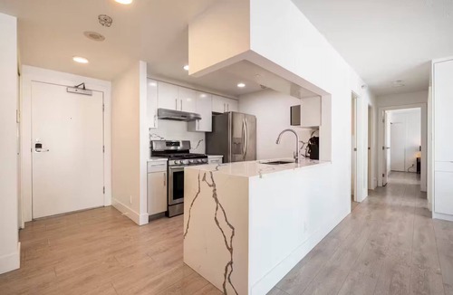 Yaletown Condo | WaterView, 2 Bdrm, 2 bath, Gym, Pool