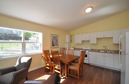 Wiarton Hotel | Waterview On The Bay