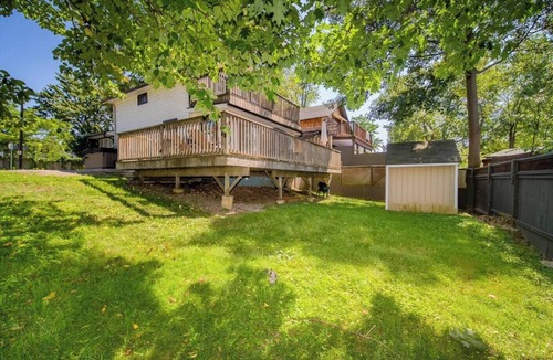 Crystal Beach House | Welcome to The Palms! Your summer retreat ~Hot tub