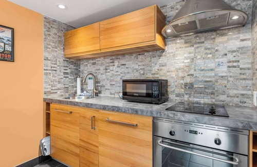 Blackcomb Hotel | Whistler - Le Chamois - 1 Bedroom #407