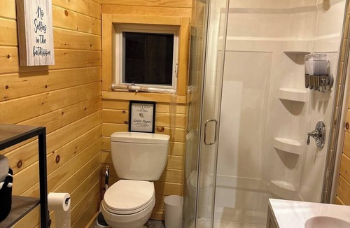 Hillsborough Cabin | White Rock Cabin #1nn