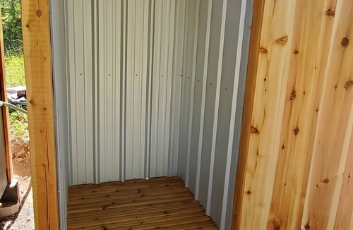 Kootenay Boundary RV Rental | Wilderness Farm Getaway