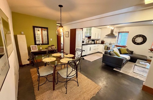 Fairfield Apartment | Wonderful 2 bedroom/2 bath fully furnished suite steps from the Ocean