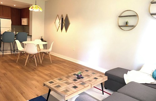 Church and Wellesley Apartment | Yorkville Bloor Suites- 2 minutes walk to Transit