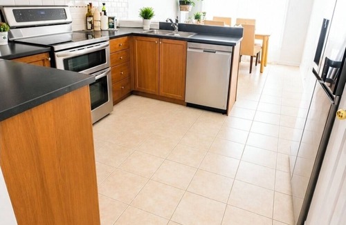 Courtice House | Your Home Away From Home in Courtice