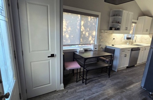 Keswick House | Your Private Retreat Better than a hotel with the amenities of home!