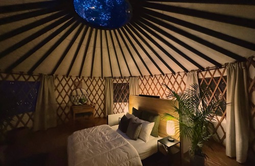 Port Moody Cabin | Yurt |Hot tub & Sauna |Cape Carraholly Retreat