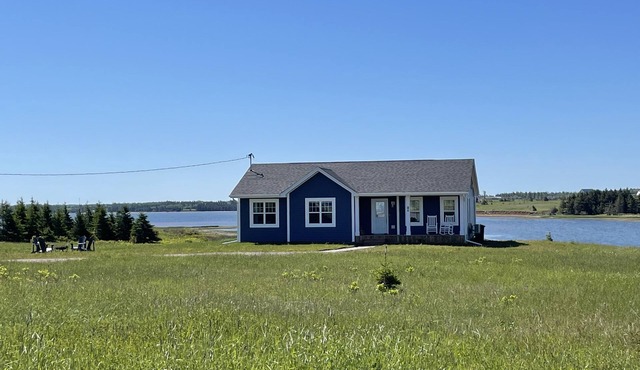 12% off July dates- Only a 5 Minute Walk From Beautiful North Shore Beach