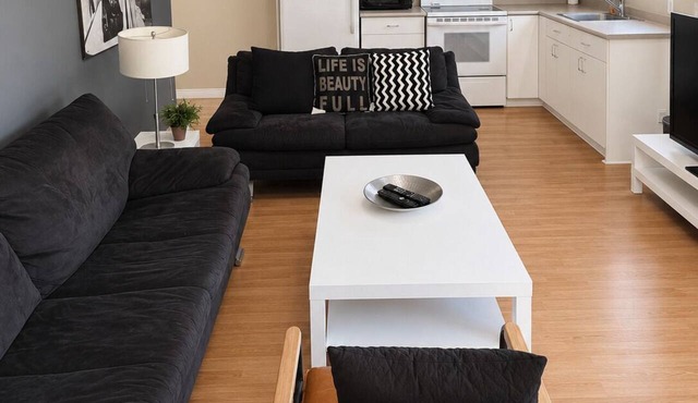 1BR Suite on Forrester St – Cozy Victoria Stay