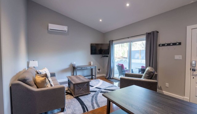 2 Bdrm 2 ensuite new modern home