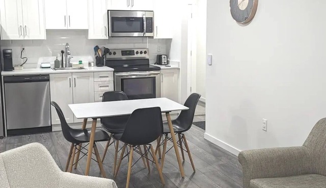 2 bed Modern Suite near Langley Events Centre