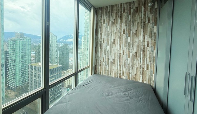 2 Bedroom 2 Bath In Downtown Vancouver
