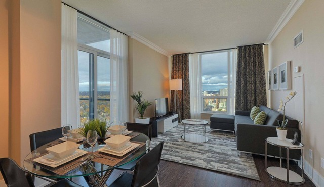 2 Bedroom/2 Bathroom Suite