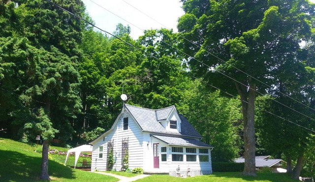 2 bedroom Wiffen Cottage