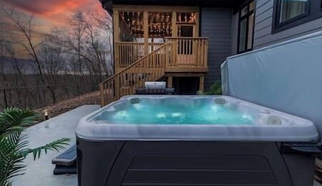 2 Hot Tubs+Sauna+Games-Northern Lights & Horizons