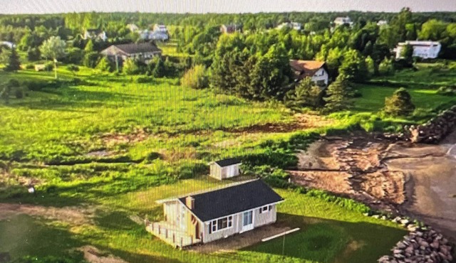 3-bedroom house on the Ocean minutes from Shediac with AC, WiFi, newly renovated