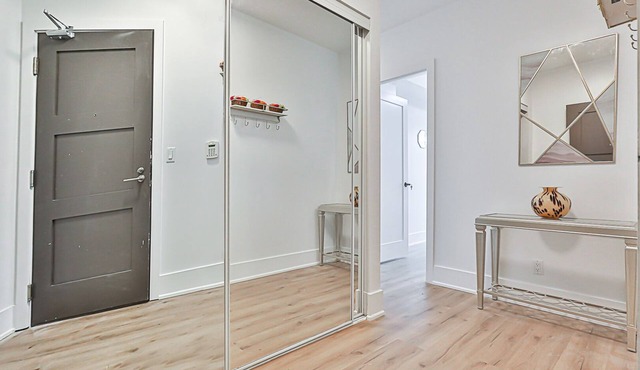 3 BR w/parking Downtown Toronto beside CN Tower, Rogers Centre and MTCC