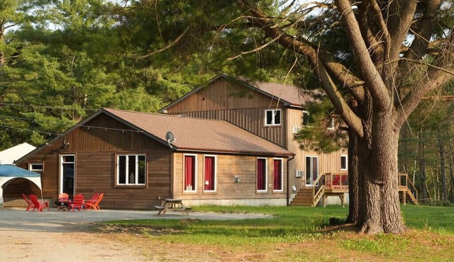 #3 Lodge Room (2 Double Beds)