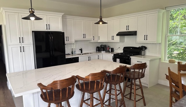 3Bed3.5Bath @ Burk’s Falls's View
