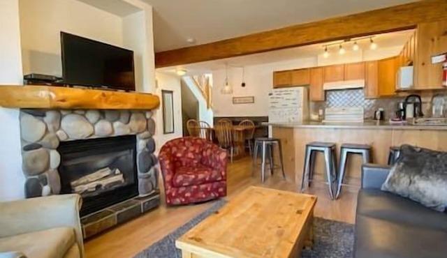 4 BDR Townhouse/Family-Friendly/Patio