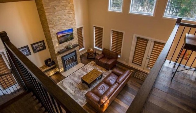 4BED/2BATH/Jacuzzi Family Lakeside Cottage