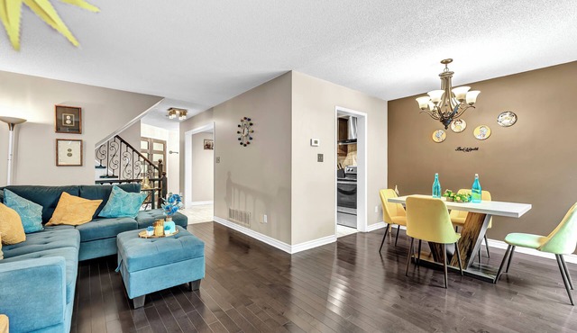 4BR Cozy & Spotless Home in Mississauga