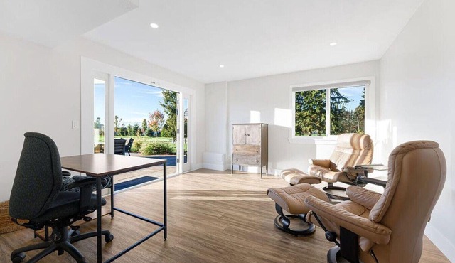5 King Beds | Hot tub | Gym
