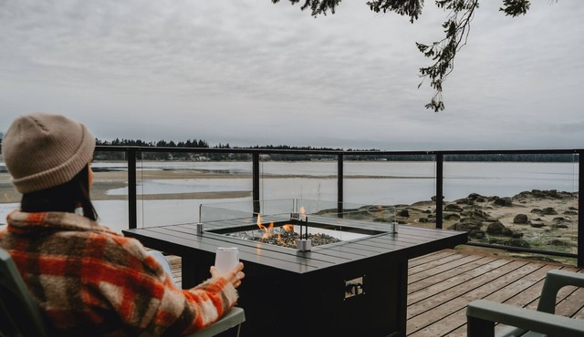 A quiet oceanfront hideaway on the shoreline of Nanoose Bay.