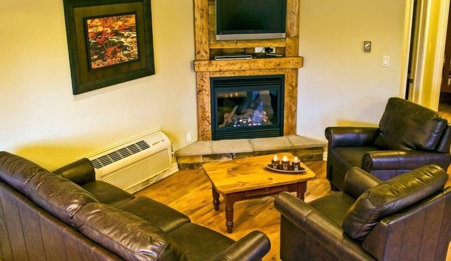 Algonquin Luxury Cottage