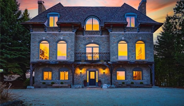 Alpine Chateau cheerful spacious