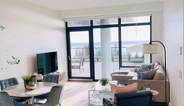 amazing Ocean view , Two bed room new luxury Condo West Van