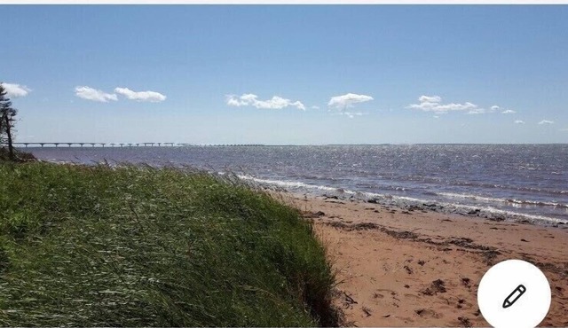 Angela’s Cottage by the sea- steps away from private beach!