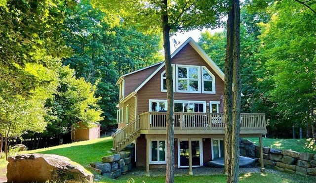 Bay View | Private Rideau Canal Retreat in Chaffey's Lock