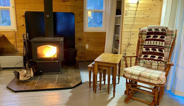 Beachfront cottage on Stoco Lake Tweed