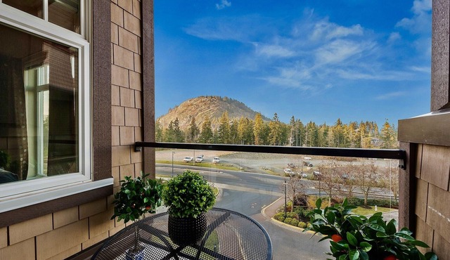 Bear Mountain Retreat