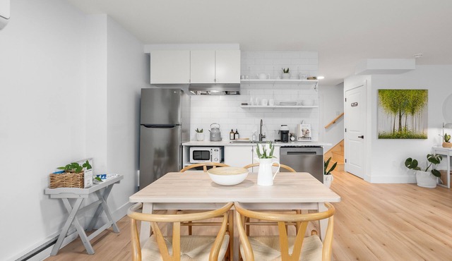 Beautiful Apartment on Peggys Cove Rd in Seabright