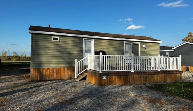 Beautiful Cottage (508) in Vineyards of Niagara On The Lake