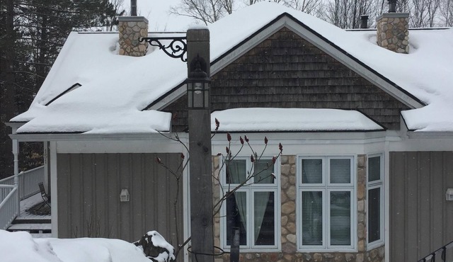 Beautiful chalet in Tremblants Old Village