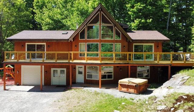 Beautiful Cottage Retreat in Huntsville, Muskoka