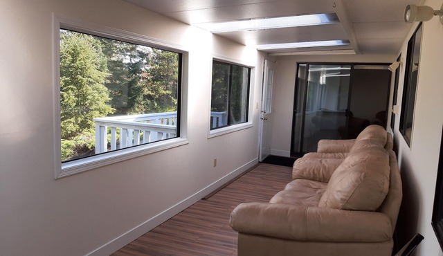 Beautiful farm house with a ton of space and a Sauna . Family friendly