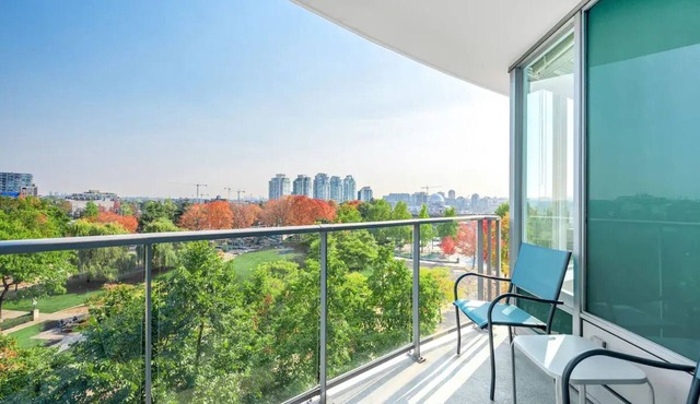 Beautiful Garden View Pool+Hot Tub+Sauna/Large Free Parking