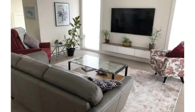 Beautiful Home on Park
