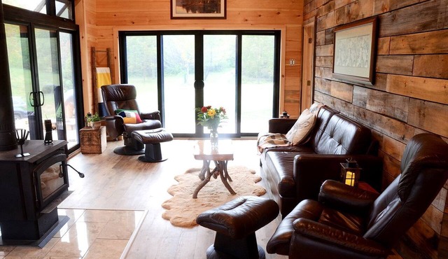 Beautiful, Off-Grid, Water Front Cabin Nestled in Nature in Hastings, Ontario