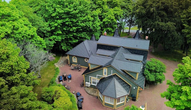 Belle View Manor Inn