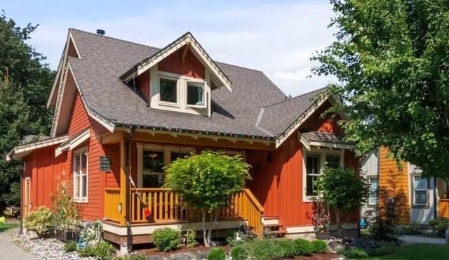 Blue Jay Cottage | Pool + Resort Amenities | Cultus Lake