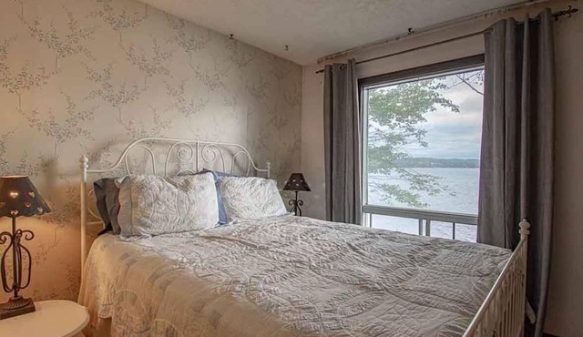 Bon Echo Escape - South