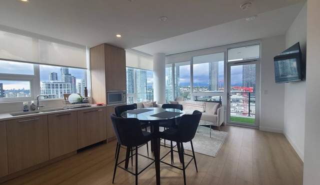 BRAND NEW 2-bed apartment with view, gym, yoga room, and AC in central Burnaby