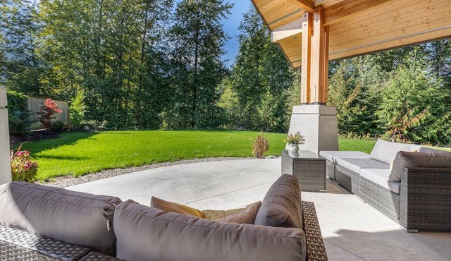 Brand New Estate Home Private Property