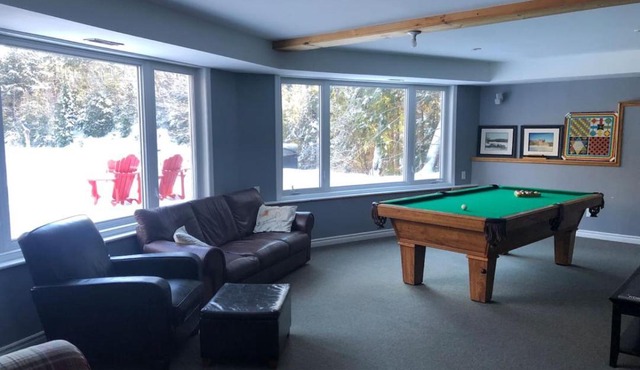 Camp David Beautiful five bedrooms Private beach